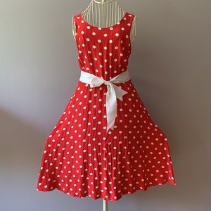 Gorgeous VTG ❤️ 🍓Polka dot Cutout dress